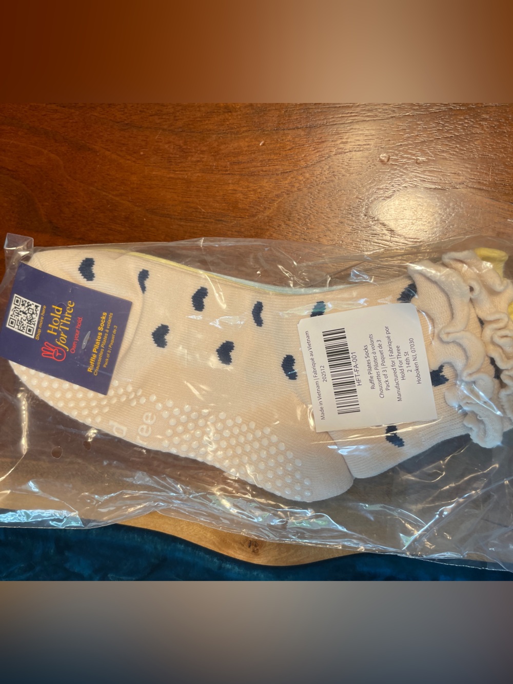 Pilates Grip Socks with Ruffle Cuff (3 pairs)